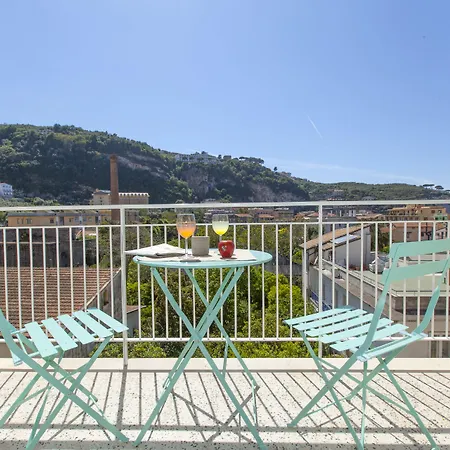 Sorrentovibes - Luxury Four Bedroom Home With Amazing Terraces In Sorrento Sorrento