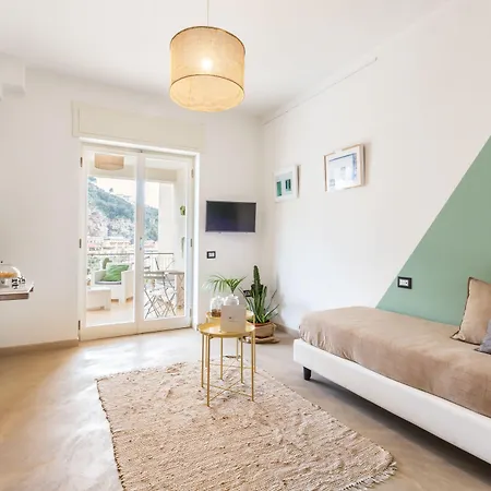 Sorrentovibes - Luxury Four Bedroom With Amazing Terraces In بيت ضيافة 4*