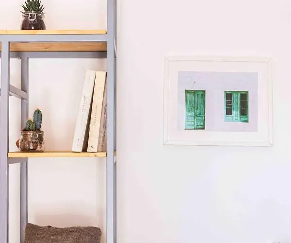 בית הארחה Sorrentovibes - Luxury Four Bedroom With Amazing Terraces In סורנטו