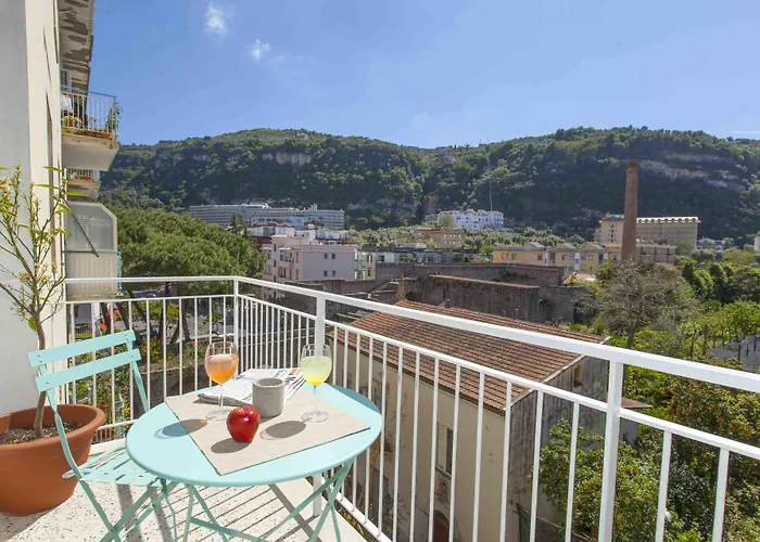 Sorrentovibes - Luxury Four Bedroom With Amazing Terraces In Σορέντο