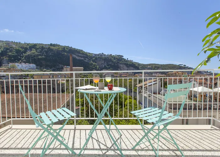 Sorrentovibes - Luxury Four Bedroom With Amazing Terraces In Σορέντο