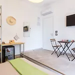 Sorrentovibes - Luxury Four Bedroom Home With Amazing Terraces In Sorrento Сорренто