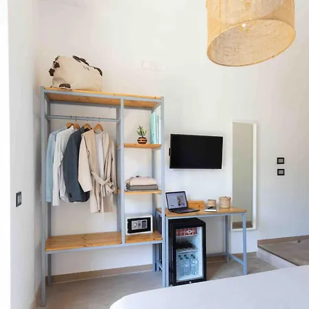 Sorrentovibes - Luxury Four Bedroom With Amazing Terraces In Affittacamere 2*