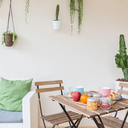 Гостевой дом Sorrentovibes - Luxury Four Bedroom Home With Amazing Terraces In Sorrento 4*