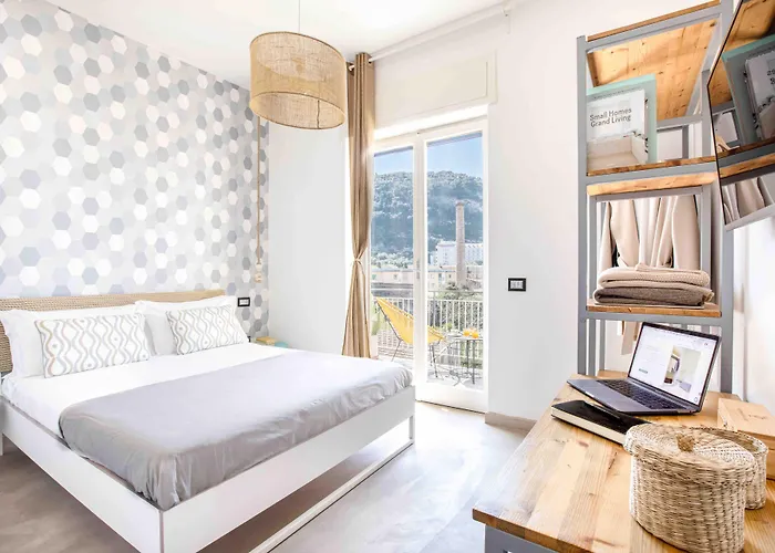 Sorrentovibes - Luxury Four Bedroom With Amazing Terraces In Pensjonat 4*